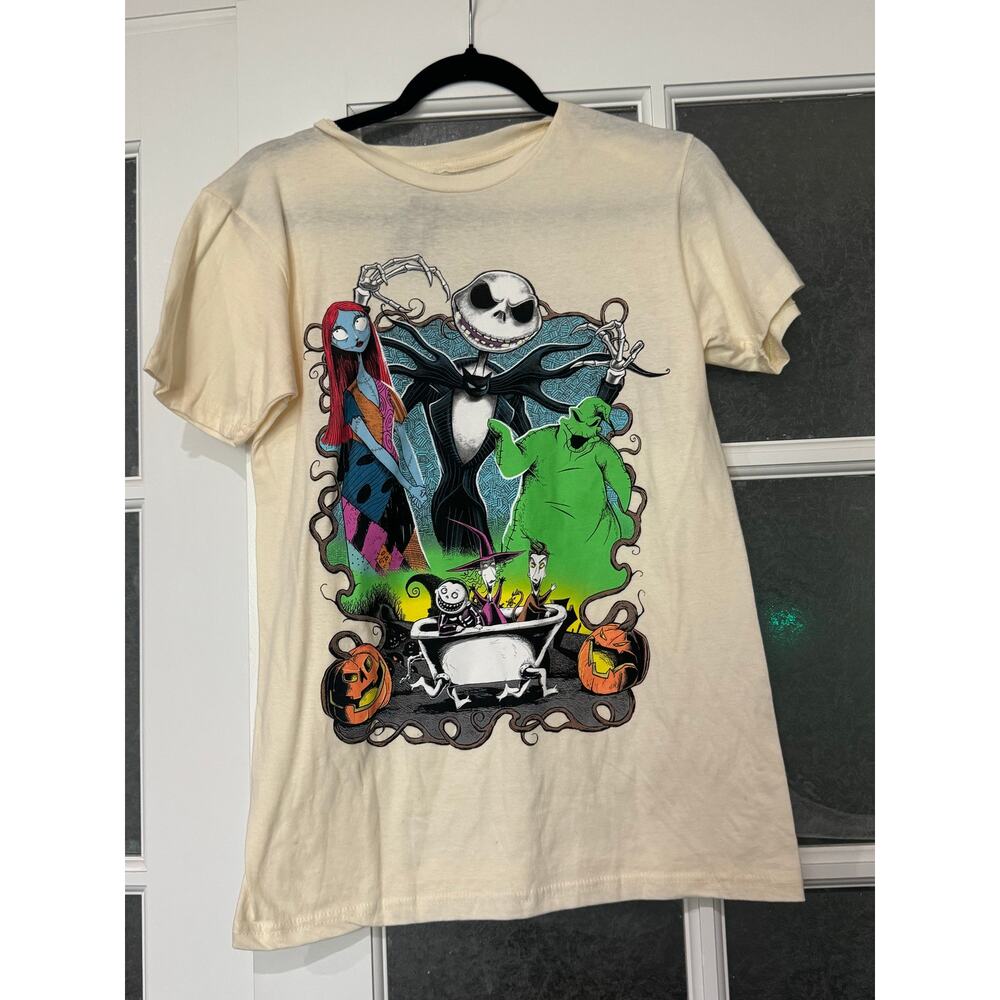 Bioworld Disney Nightmare Before Christmas SMALL Tee tShirt NWT Halloween NBC